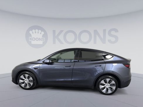 Used 2023 Tesla Model Y Long Range image 2