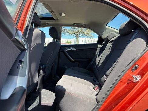 Used 2010 Kia Forte SX image 17