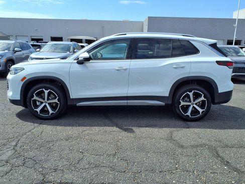 New 2026 Volkswagen Tiguan SE image 2