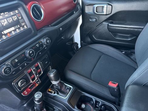 Used 2021 Jeep Wrangler Unlimited Rubicon image 17