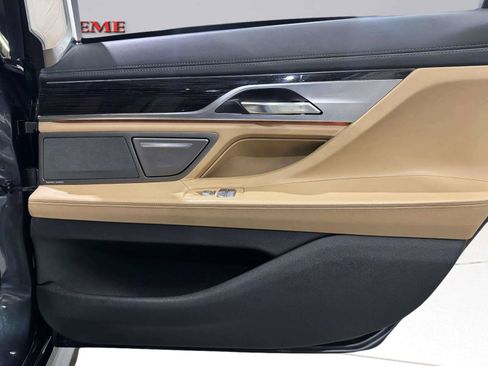 Used 2016 BMW 750i RWD image 47