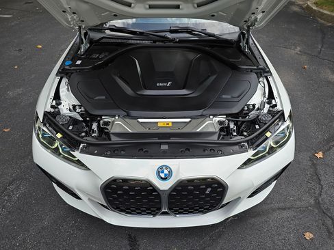 Used 2023 BMW i4 eDrive40 w/ M Sport Package image 57