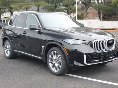 New 2026 BMW X5 xDrive40i w/ Climate Comfort Package image 1