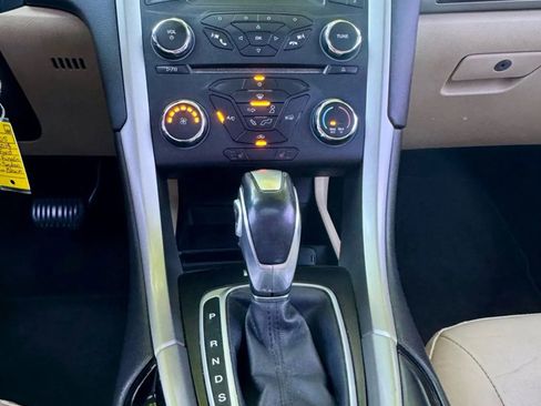 Used 2014 Ford Fusion SE w/ Equipment Group 202A image 14