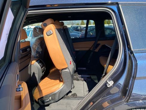 New 2026 BMW X7 xDrive40i AWD/4WD image 8