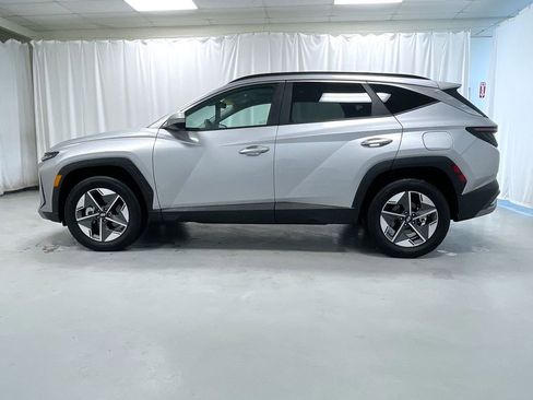 Used 2025 Hyundai Tucson SEL image 2