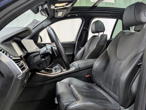 Used 2019 BMW X5 xDrive40i w/ Premium Package AWD/4WD image 16