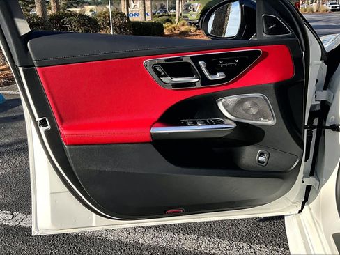 Certified 2025 Mercedes-Benz C 300 Sedan image 22