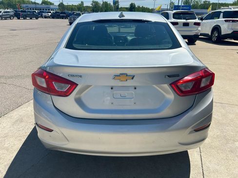Used 2016 Chevrolet Cruze Premier FWD image 6