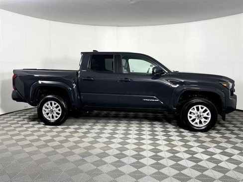 Certified 2025 Toyota Tacoma SR5 image 7