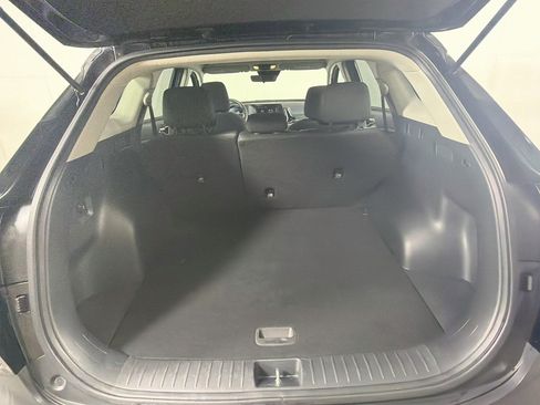 Used 2025 Kia Sportage LX FWD image 27