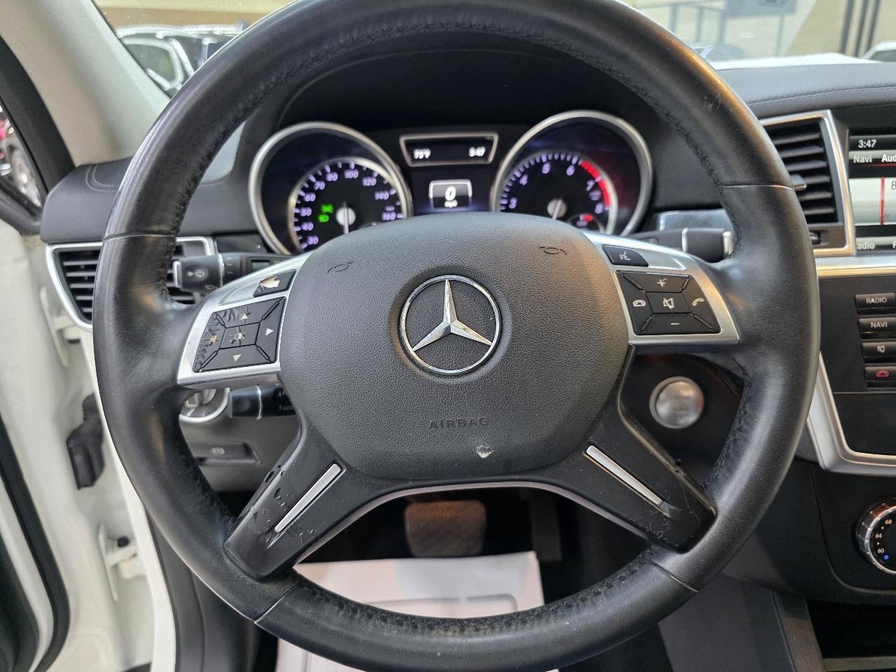 Used 2016 Mercedes-Benz GL 450 4MATIC w/ Premium I Package image 31