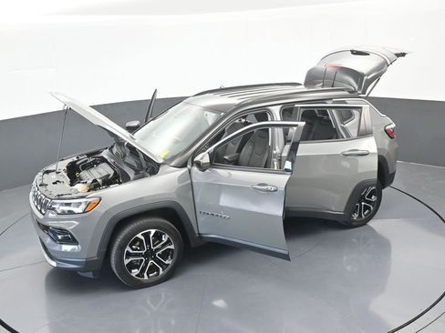 Used 2022 Jeep Compass Limited image 64