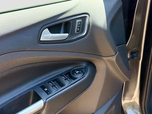 Used 2016 Ford Escape SE w/ SE Leather Comfort Package AWD/4WD image 20
