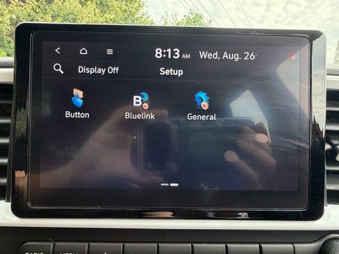 Used 2024 Hyundai Venue Limited FWD image 39