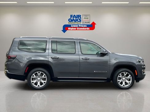 Used 2022 Jeep Wagoneer Series II image 6