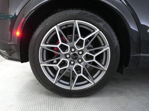 Used 2025 Ford Mustang Mach-E GT AWD/4WD image 22