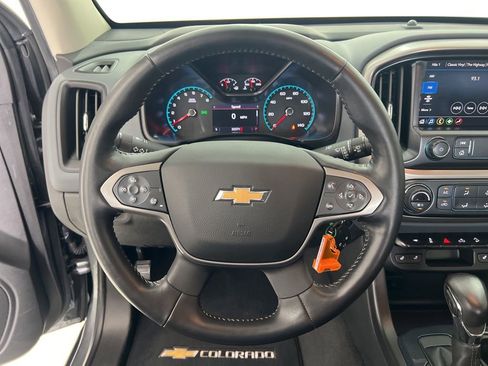 Used 2022 Chevrolet Colorado Z71 RWD image 10