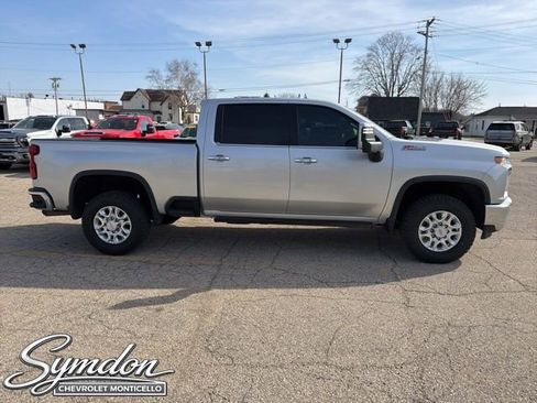 Used 2020 Chevrolet Silverado 2500 LTZ w/ LTZ Convenience Package image 3