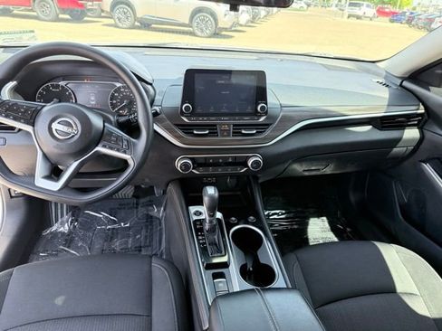 Certified 2023 Nissan Altima 2.5 SV AWD/4WD image 18