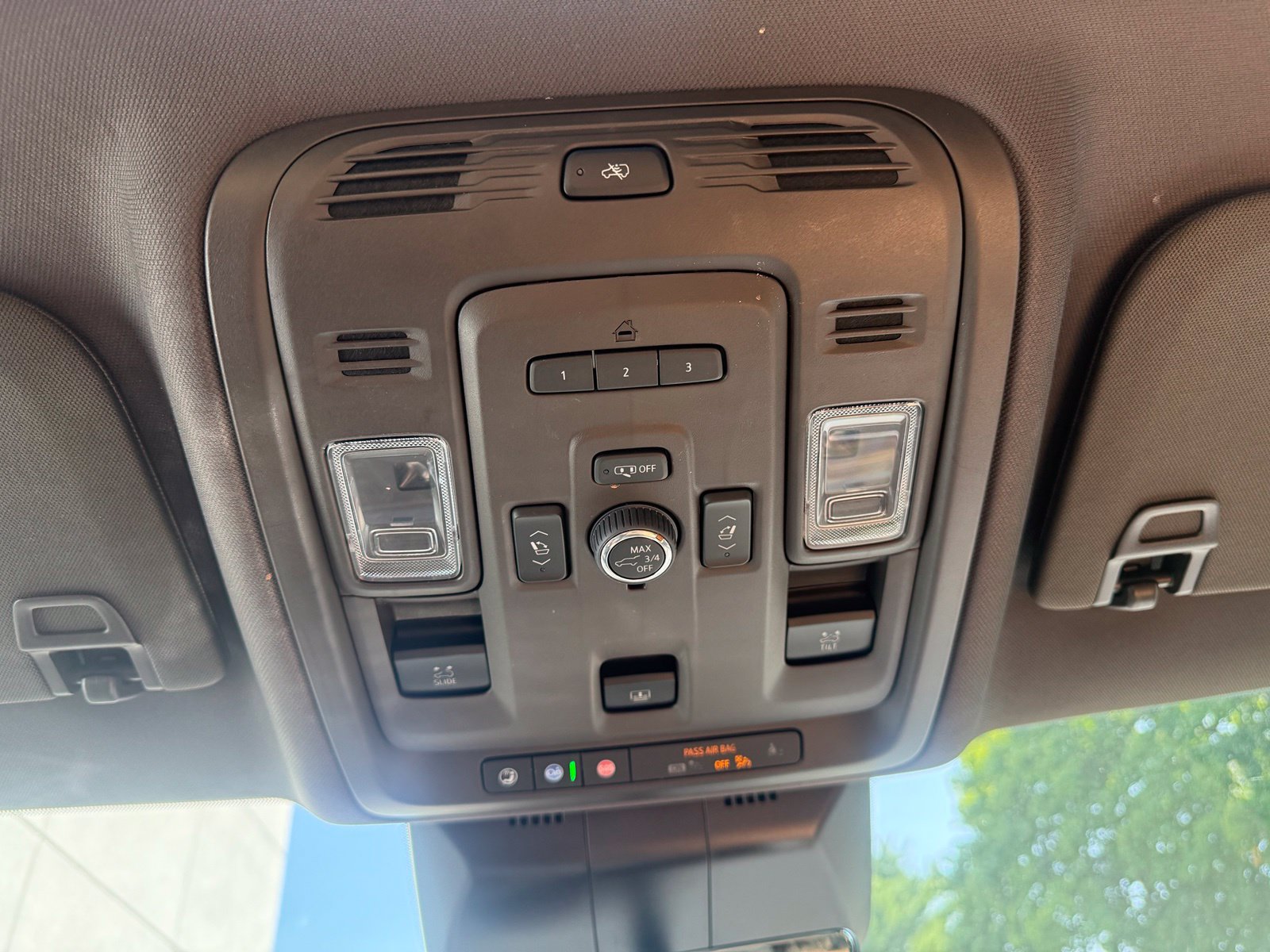 Used 2022 Cadillac Escalade ESV Sport w/ Touring Package AWD/4WD image 16