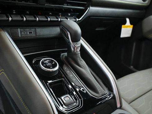 New 2026 Chevrolet Colorado ZR2 w/ Technology Package image 19