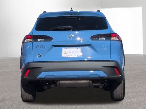 New 2026 Toyota Corolla Cross LE w/ Moonroof Package image 7