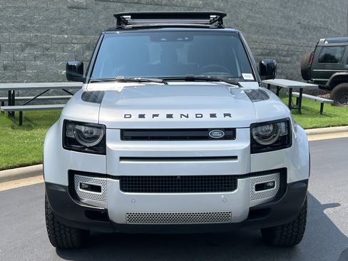 Used 2021 Land Rover Defender 90 S AWD/4WD image 10