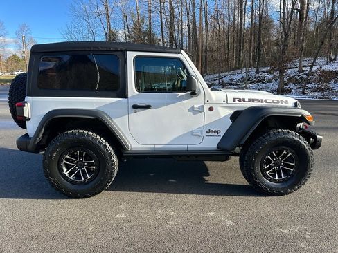 New 2026 Jeep Wrangler Rubicon w/ Xtreme 35 Tire Package image 2