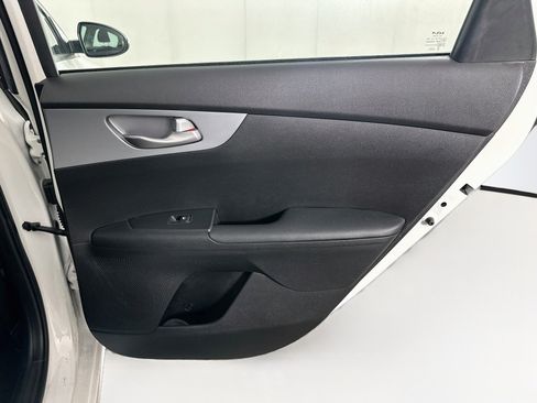 Used 2023 Kia Forte LXS FWD image 27
