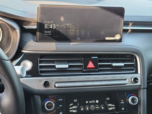 Certified 2025 Genesis G70 2.5T image 11