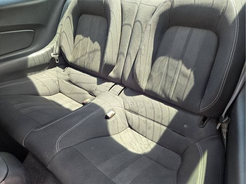 Used 2019 Ford Mustang Coupe RWD image 28