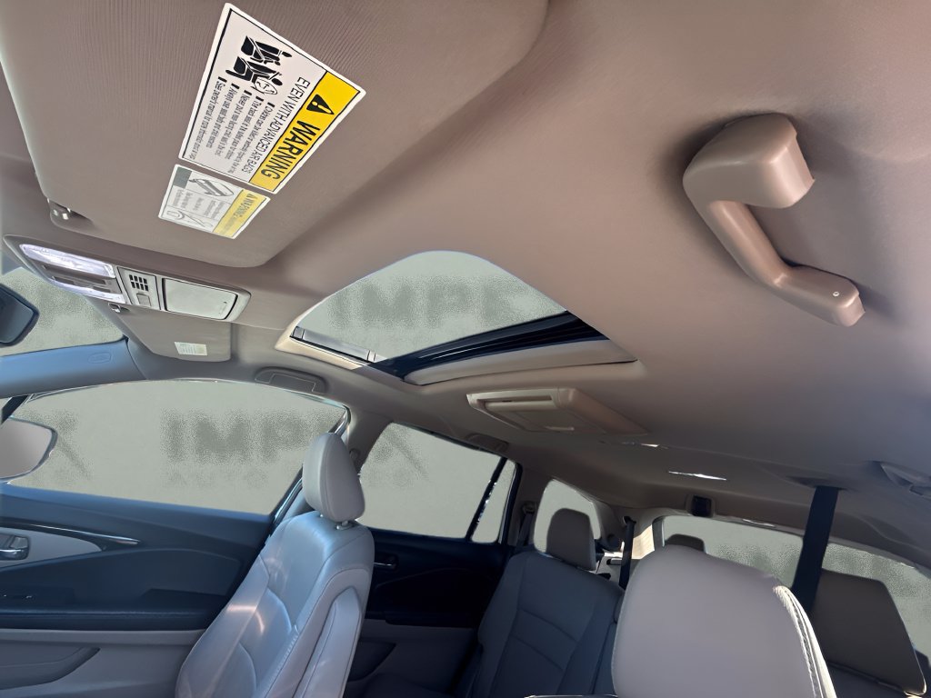 Used 2017 Honda Pilot Touring image 10