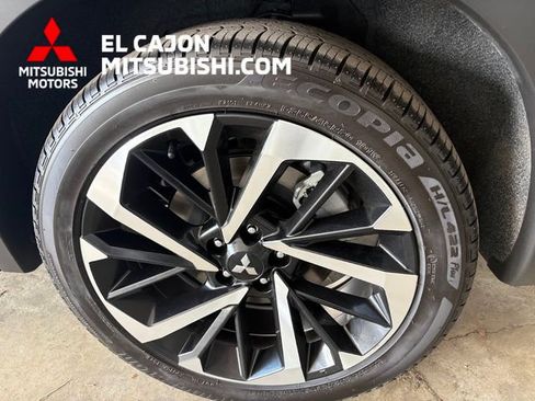 Used 2025 Mitsubishi Outlander SEL AWD/4WD image 7