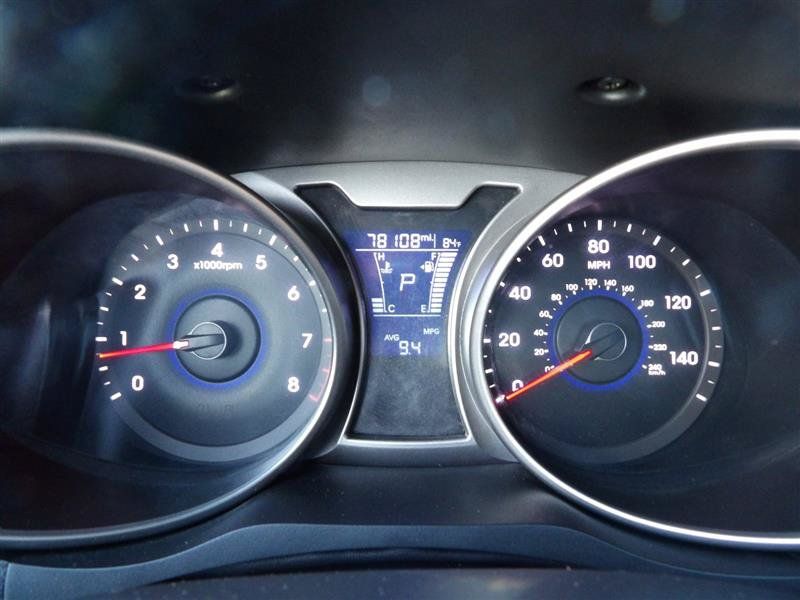 Used 2017 Hyundai Veloster FWD image 19
