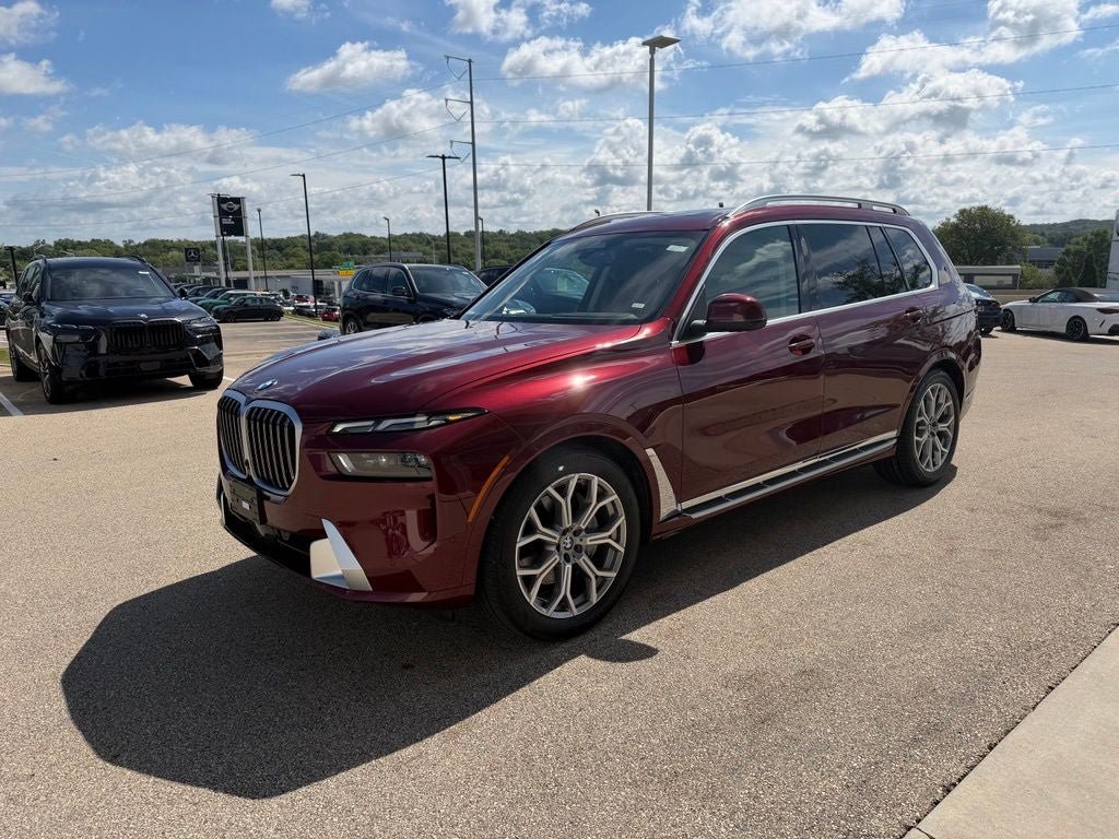 Used 2026 BMW X7 xDrive40i AWD/4WD image 9