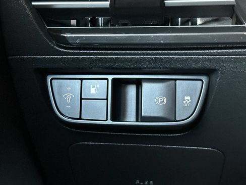 Certified 2024 Kia EV6 Light RWD image 34