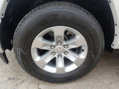 Used 2022 RAM 1500 Laramie image 65