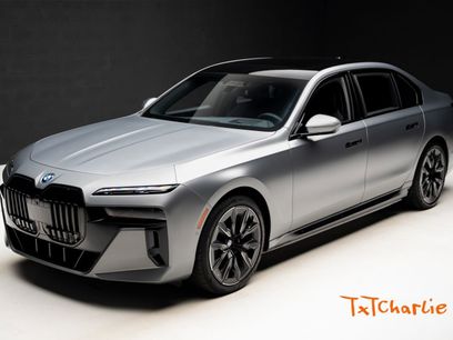 Used 2023 BMW i7 xDrive60 w/ Executive Package 2
