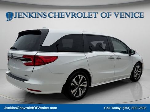 Used 2022 Honda Odyssey Touring image 5