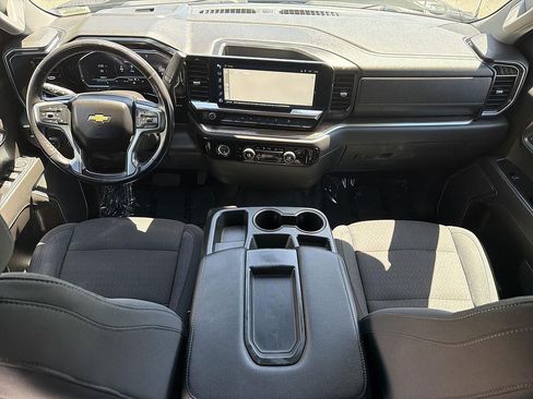 Used 2022 Chevrolet Silverado 1500 LT RWD image 19
