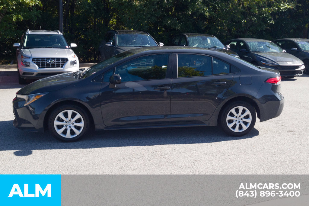 Used 2024 Toyota Corolla LE FWD image 8