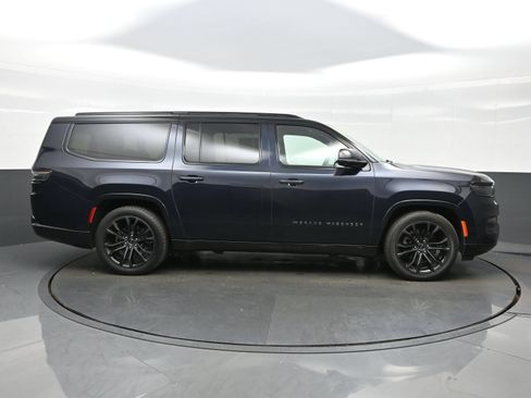 Used 2024 Jeep Grand Wagoneer L Series II w/ Quick Order Packagew 28T AWD/4WD image 10