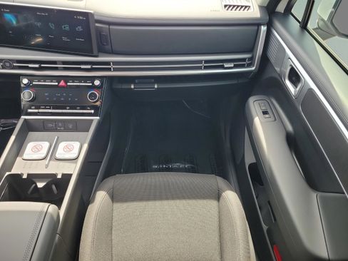 New 2026 Hyundai Santa Fe SE image 18