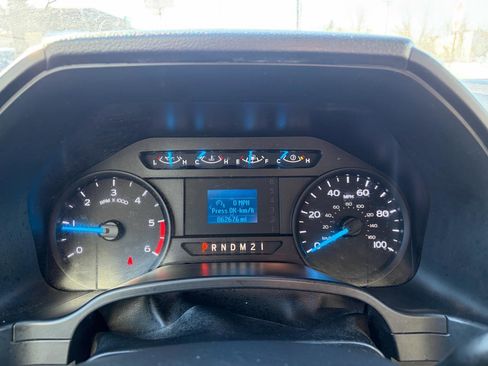 Used 2017 Ford F550 2WD Regular Cab Super Duty image 19