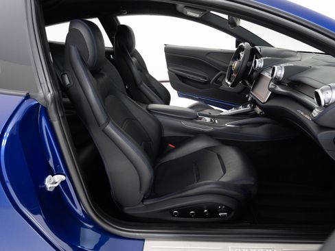 Used 2019 Ferrari GTC4Lusso T RWD image 39