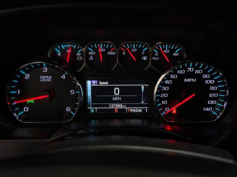 Used 2015 Chevrolet Silverado 2500 LT w/ LT Convenience Package image 17