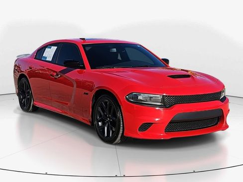 Used 2023 Dodge Charger R/T w/ Blacktop Package image 2