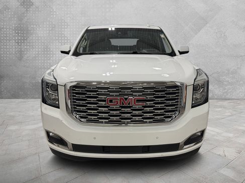 Used 2019 GMC Yukon Denali image 3