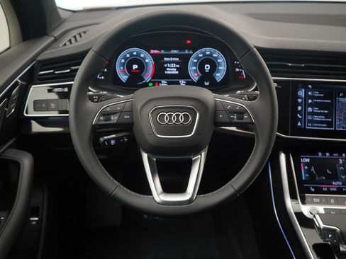 New 2026 Audi Q7 Premium image 9